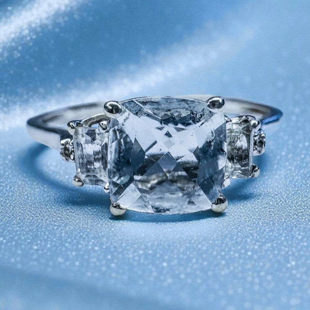 10K White Gold -Natural Aquamarine & Diamond Ring -Size 8- Cushion Cut- 1.5g